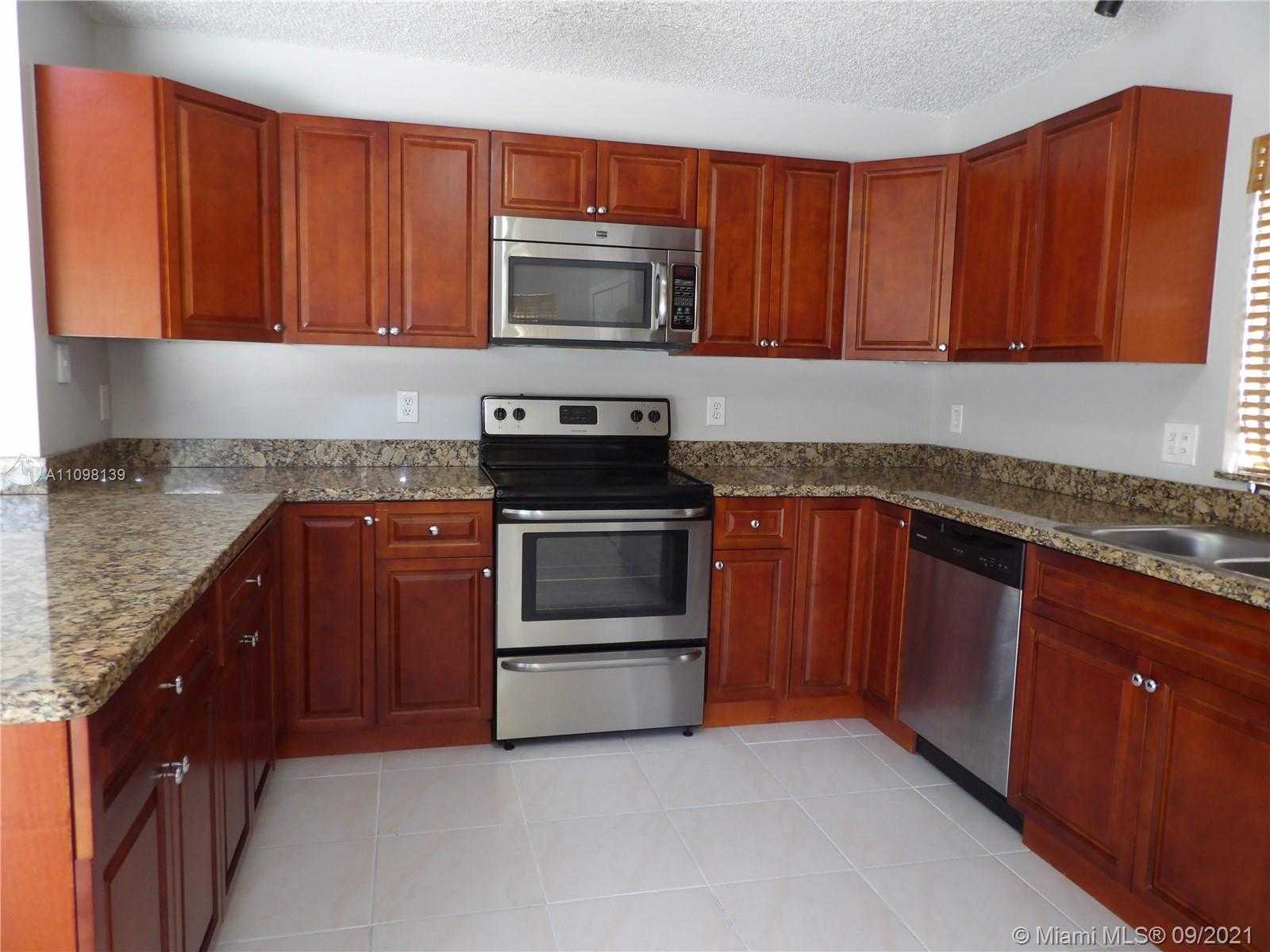 Small Image of 10004 NORTH WEST 57TH PL, Coral Springs Number 11