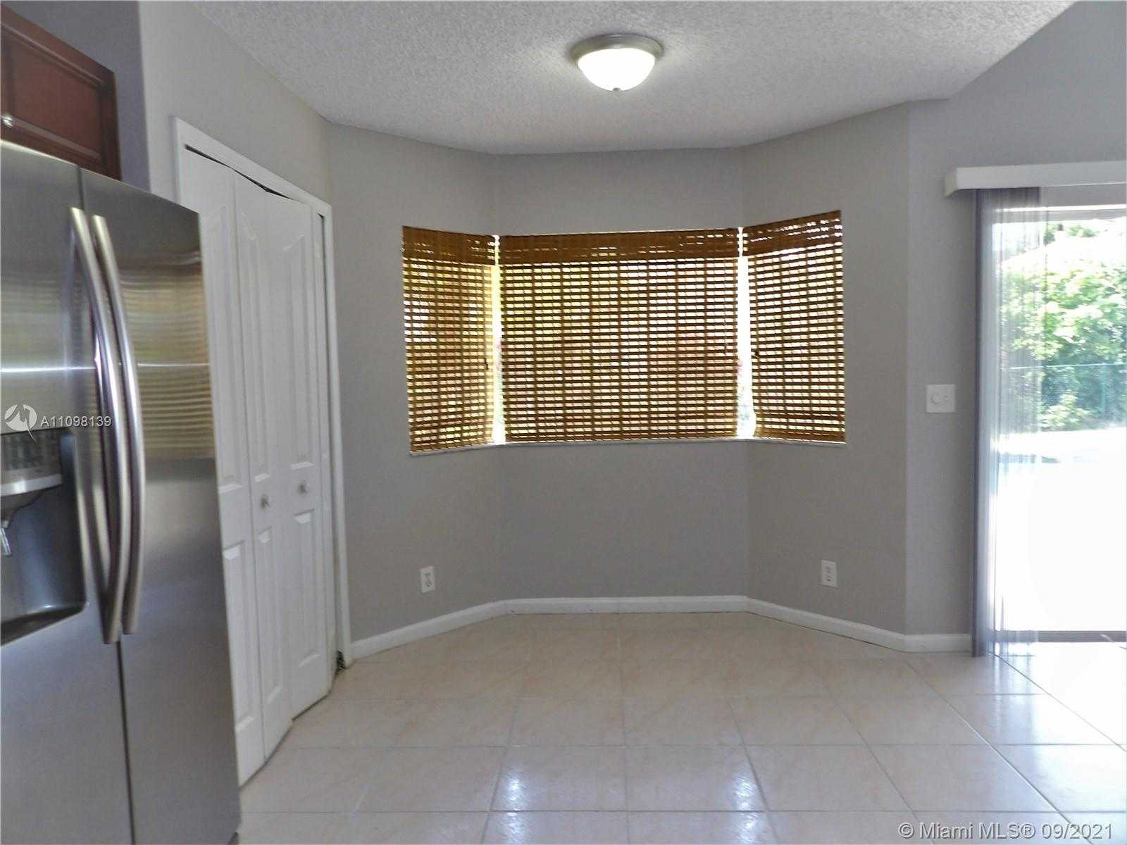 Small Image of 10004 NORTH WEST 57TH PL, Coral Springs Number 12