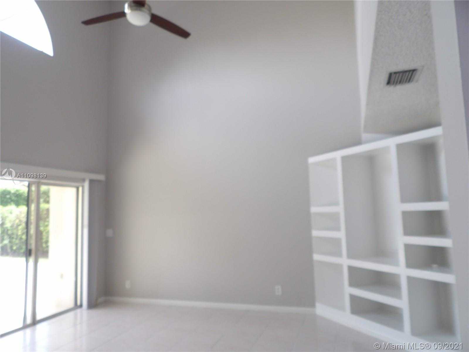 Small Image of 10004 NORTH WEST 57TH PL, Coral Springs Number 13