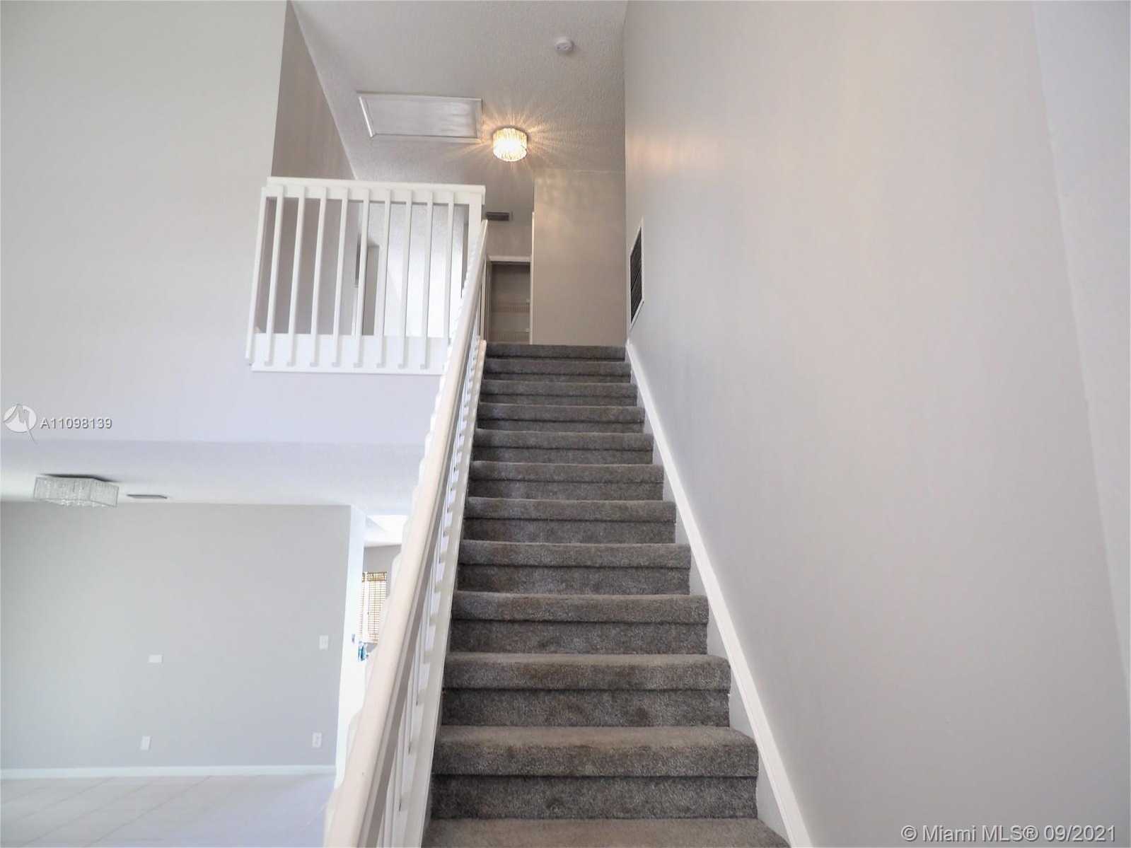 Small Image of 10004 NORTH WEST 57TH PL, Coral Springs Number 20