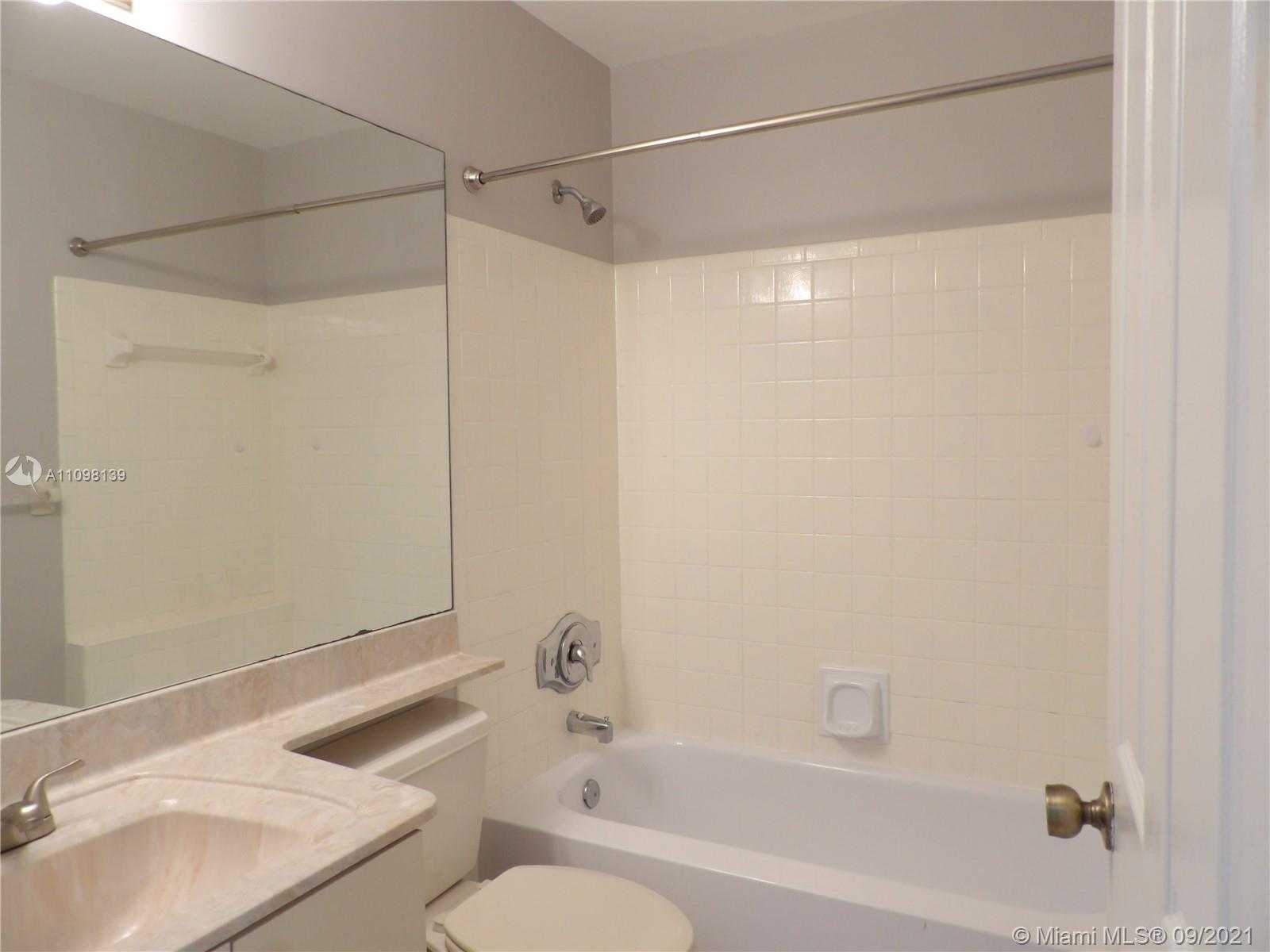 Small Image of 10004 NORTH WEST 57TH PL, Coral Springs Number 23