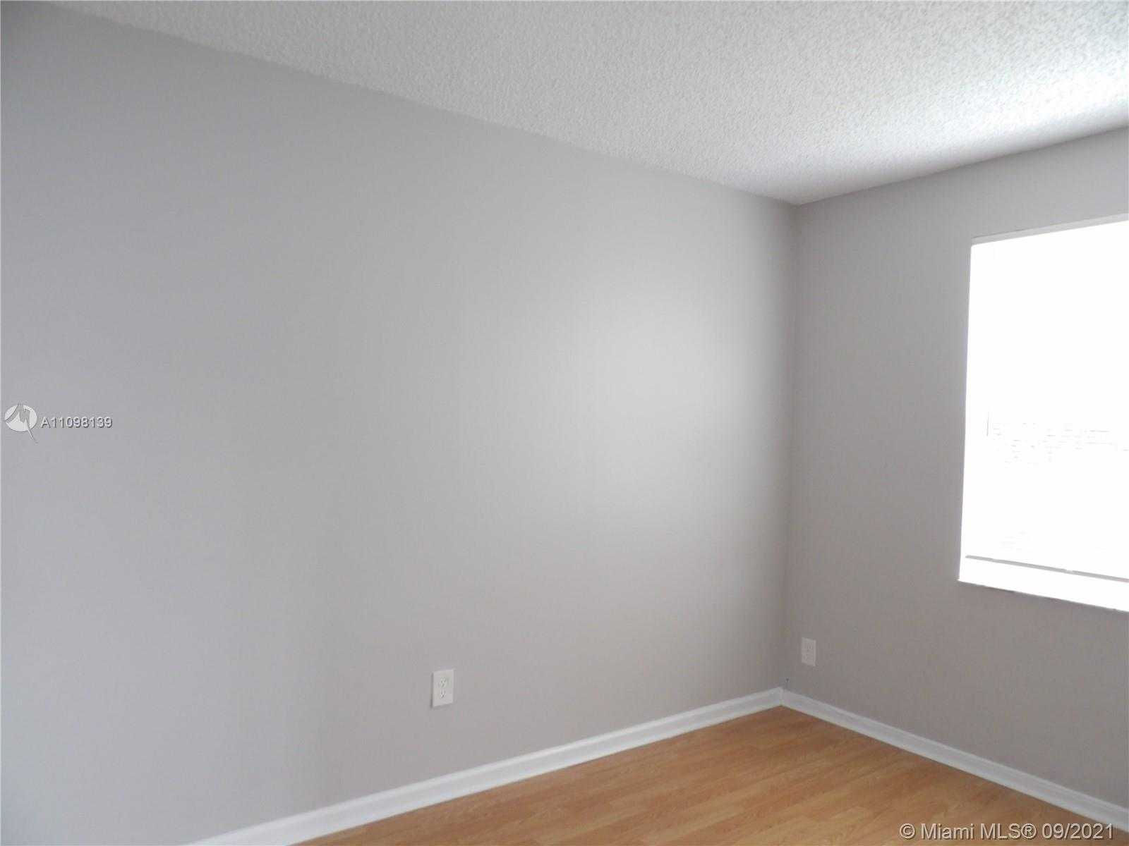 Small Image of 10004 NORTH WEST 57TH PL, Coral Springs Number 26