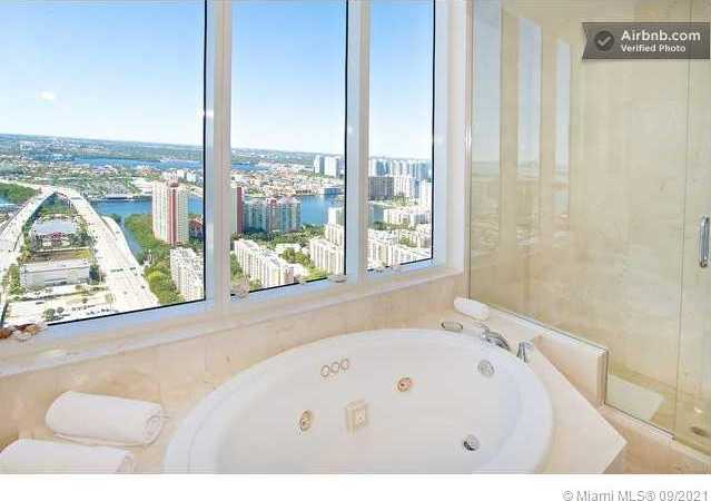Small Image of 16699 COLLINS #PH7 weekly, Sunny Isles Beach Number 5