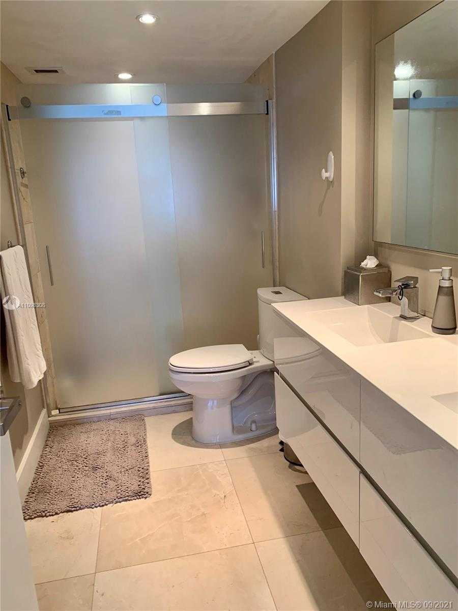 Small Image of 5701 COLLINS AVE #704, Miami Beach Number 10