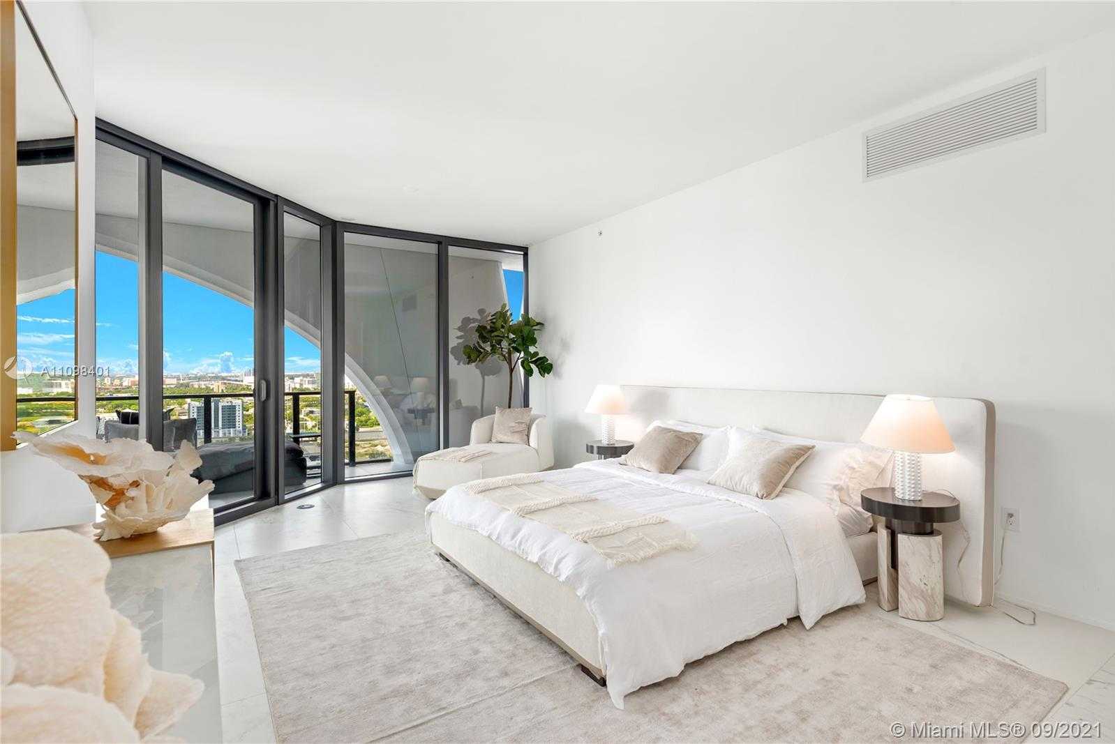Small Image of 1000 BISCAYNE BLVD #2401, Miami Number 13
