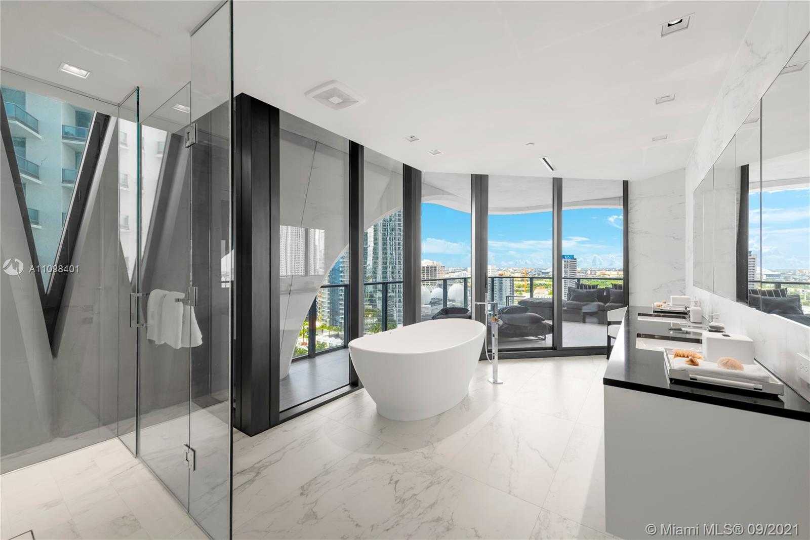 Small Image of 1000 BISCAYNE BLVD #2401, Miami Number 15