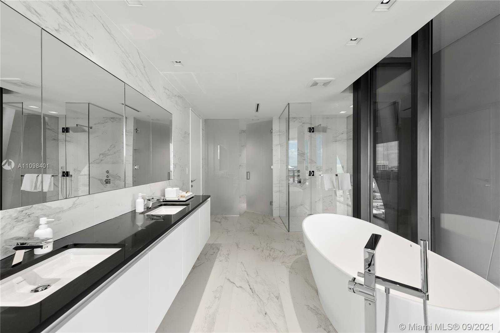 Small Image of 1000 BISCAYNE BLVD #2401, Miami Number 16