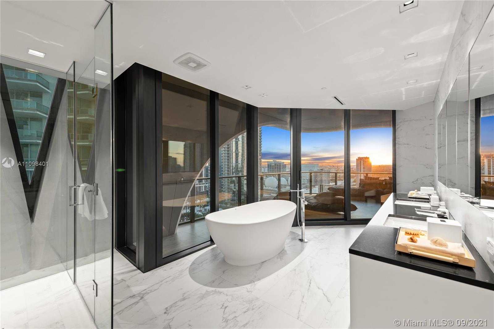Small Image of 1000 BISCAYNE BLVD #2401, Miami Number 27