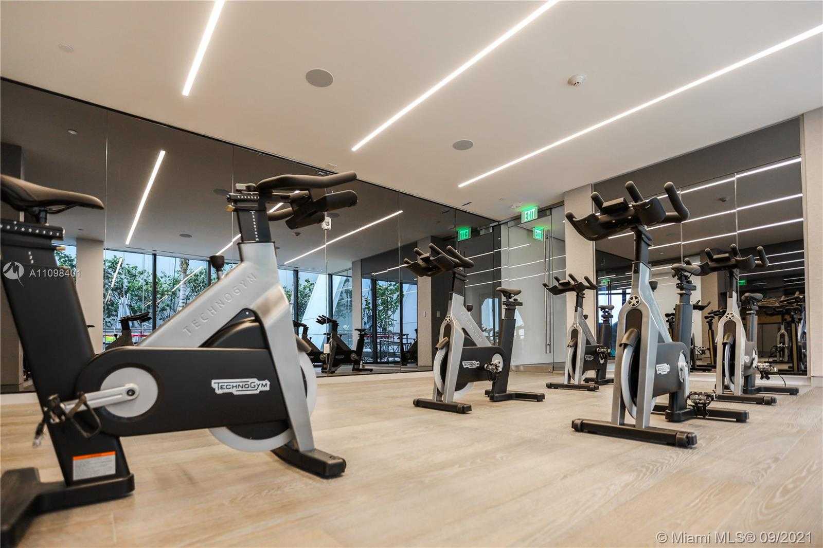 Small Image of 1000 BISCAYNE BLVD #2401, Miami Number 35
