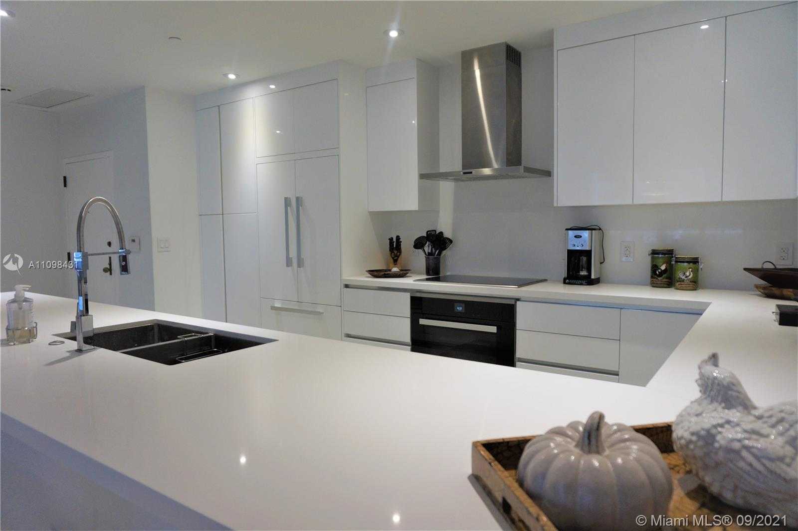 Small Image of 251 CRANDON BLVD #1028, Key Biscayne Number 11