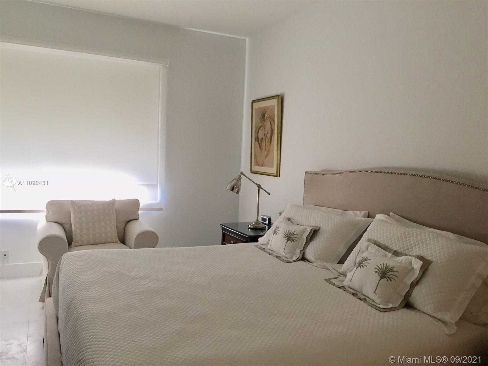 Small Image of 251 CRANDON BLVD #1028, Key Biscayne Number 21