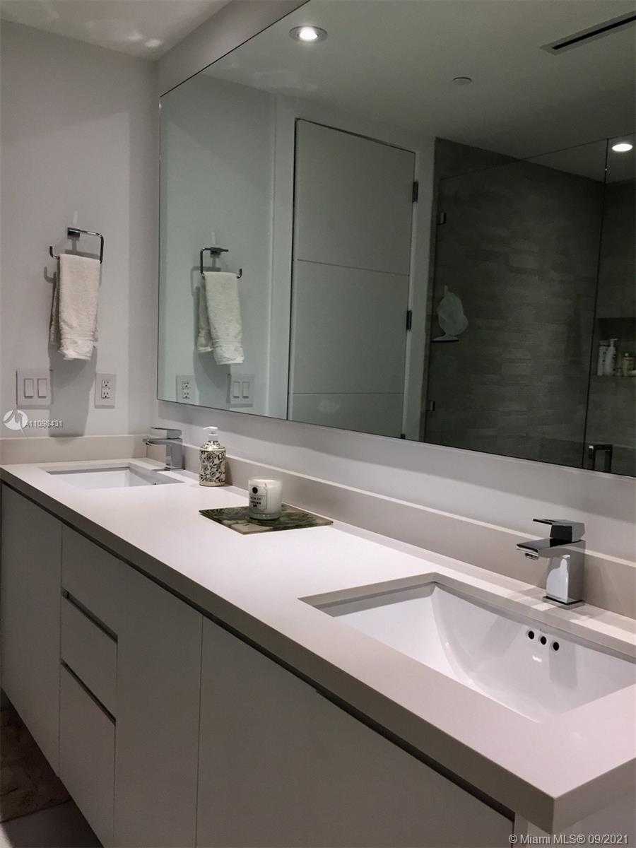 Small Image of 251 CRANDON BLVD #1028, Key Biscayne Number 22