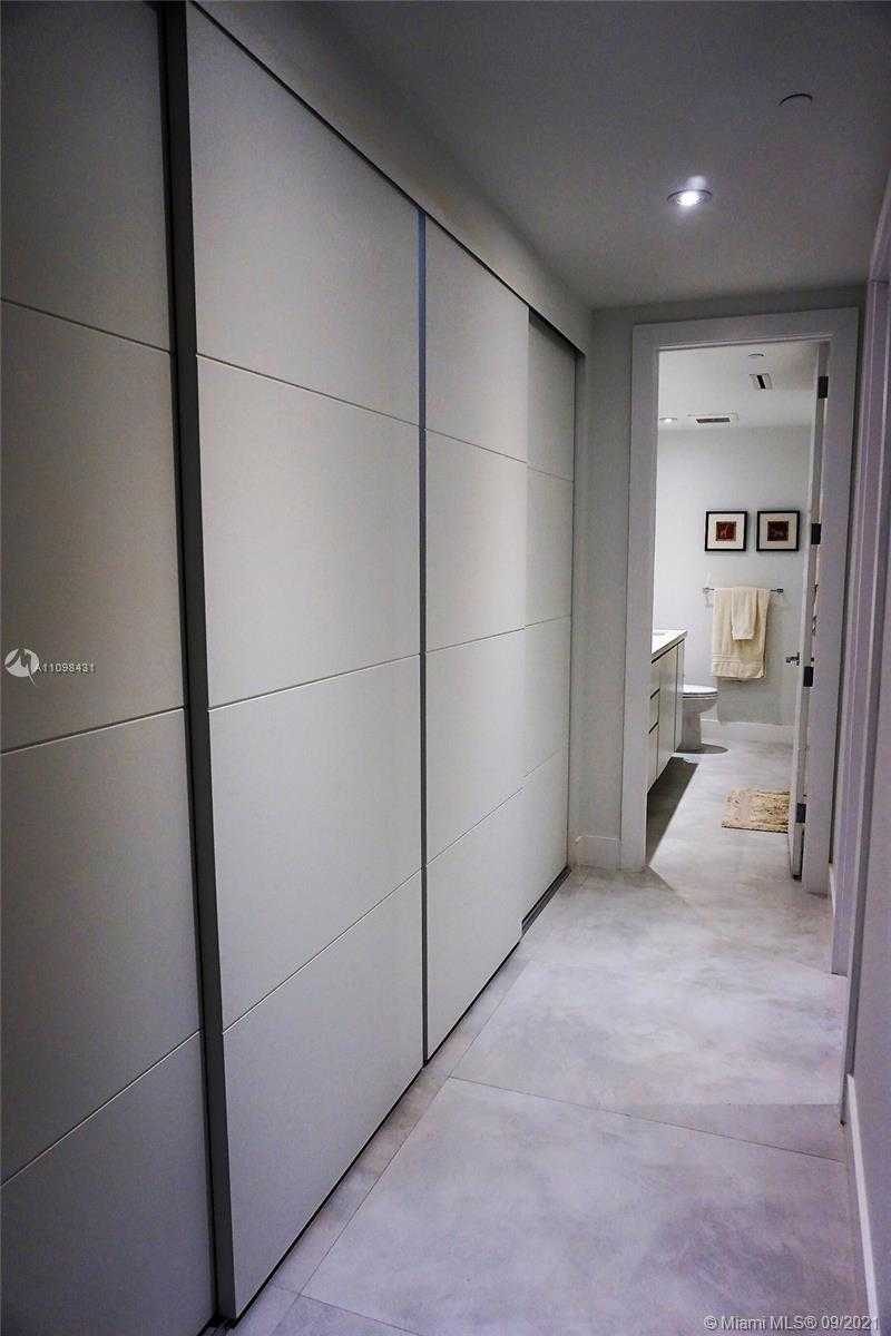 Small Image of 251 CRANDON BLVD #1028, Key Biscayne Number 26