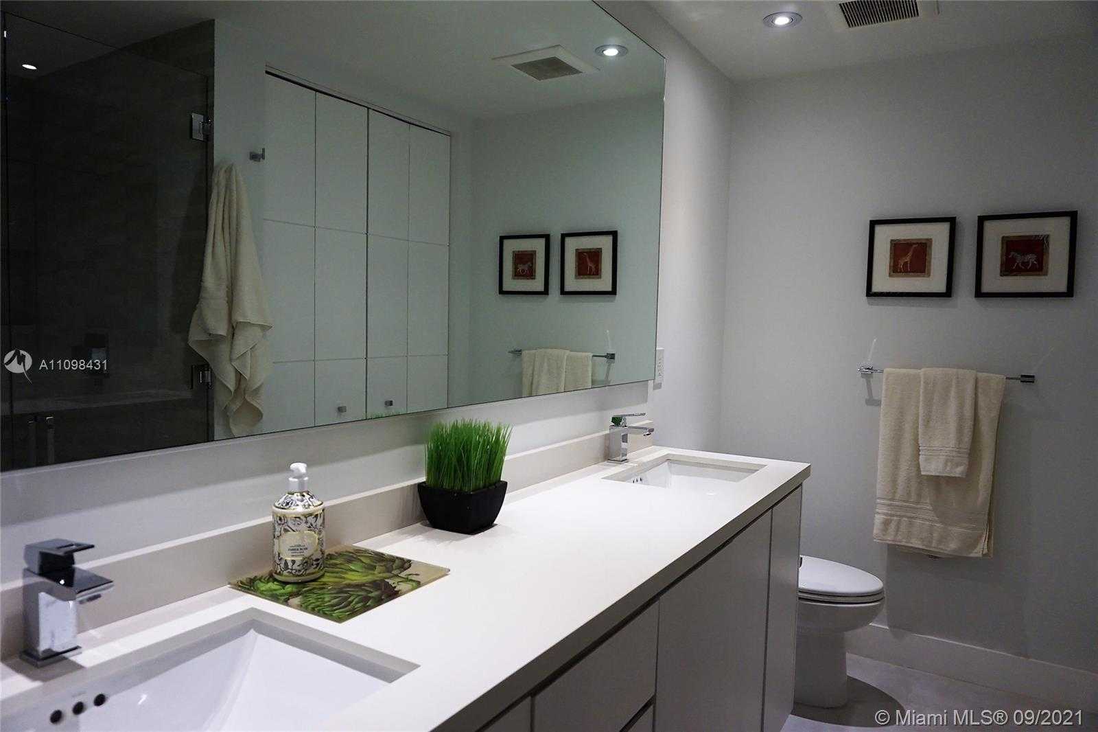 Small Image of 251 CRANDON BLVD #1028, Key Biscayne Number 36