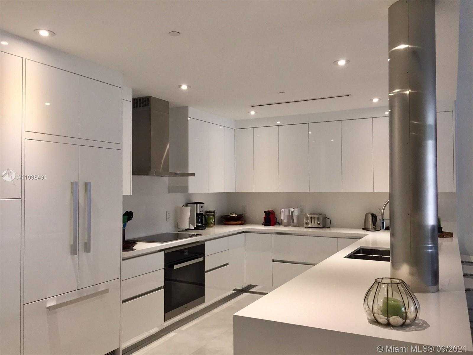 Small Image of 251 CRANDON BLVD #1028, Key Biscayne Number 7