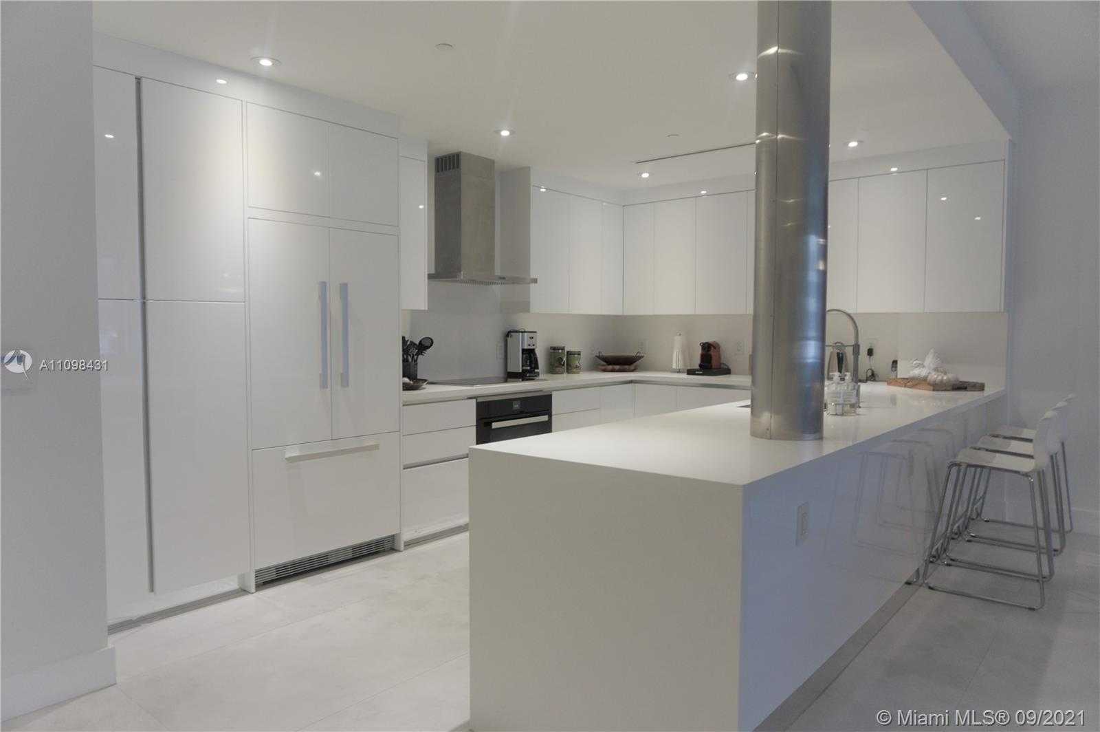 Small Image of 251 CRANDON BLVD #1028, Key Biscayne Number 8