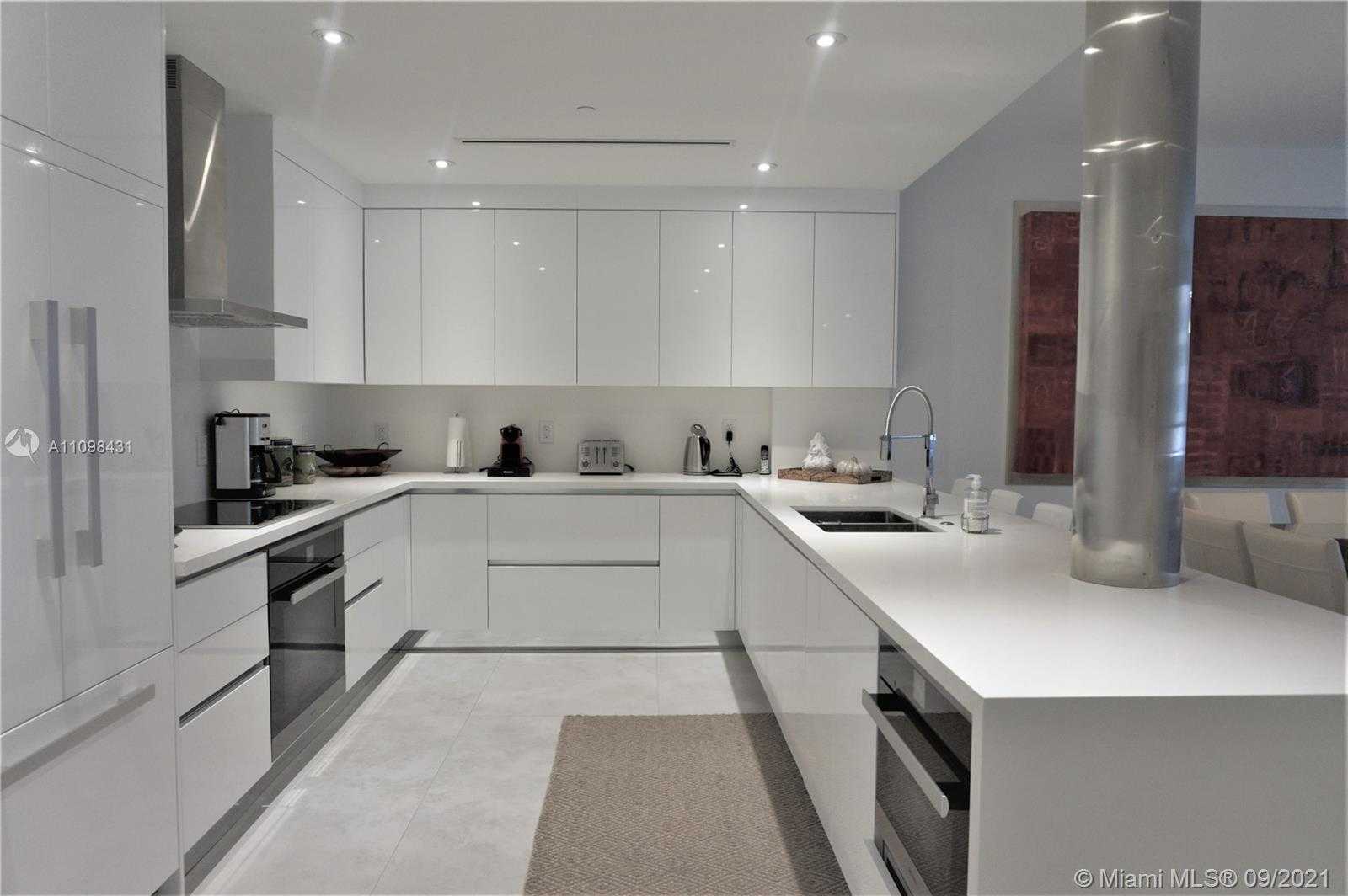 Small Image of 251 CRANDON BLVD #1028, Key Biscayne Number 9