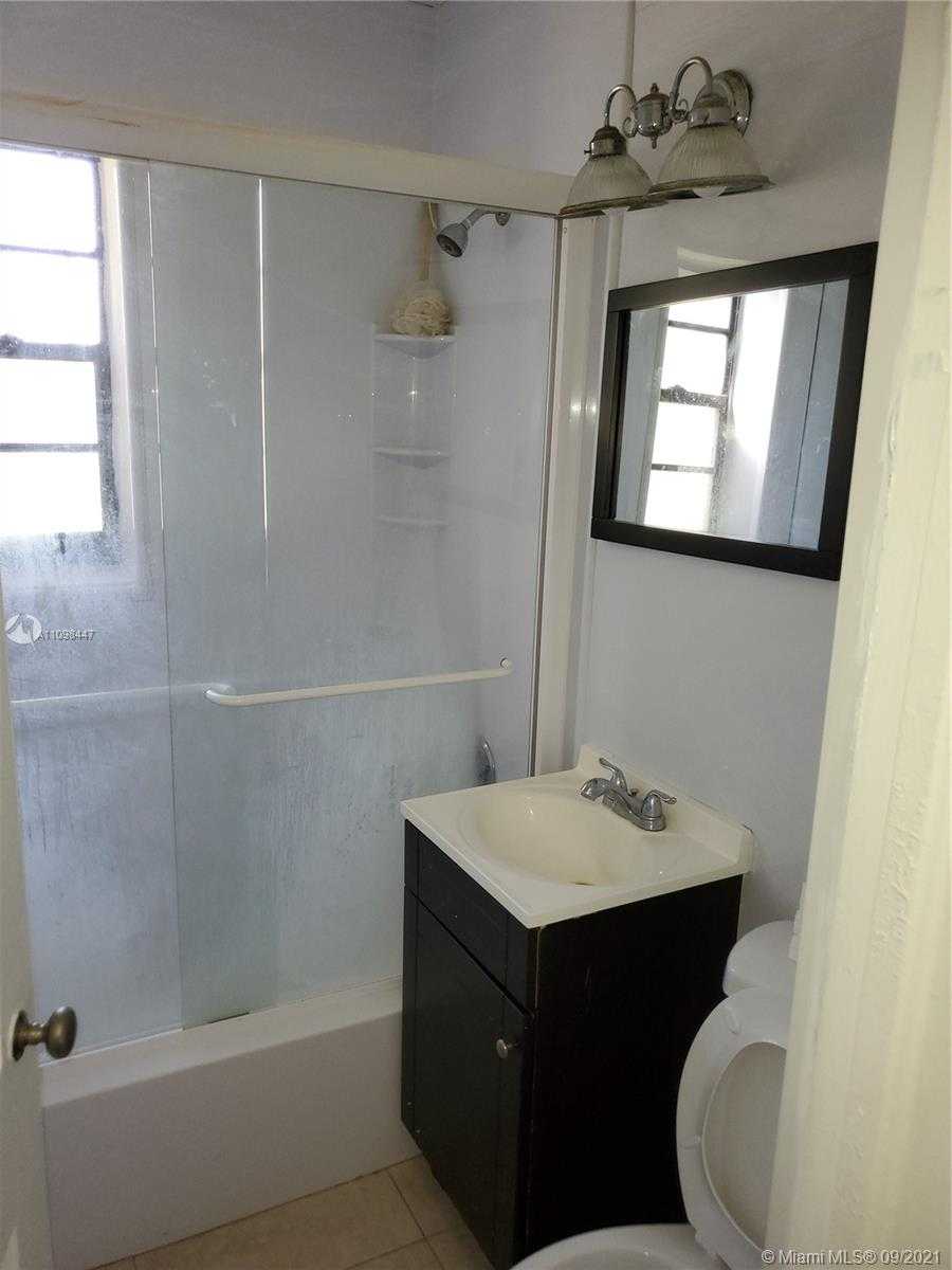 Small Image of 1368 NORTH WEST 55TH TER, Miami Number 7