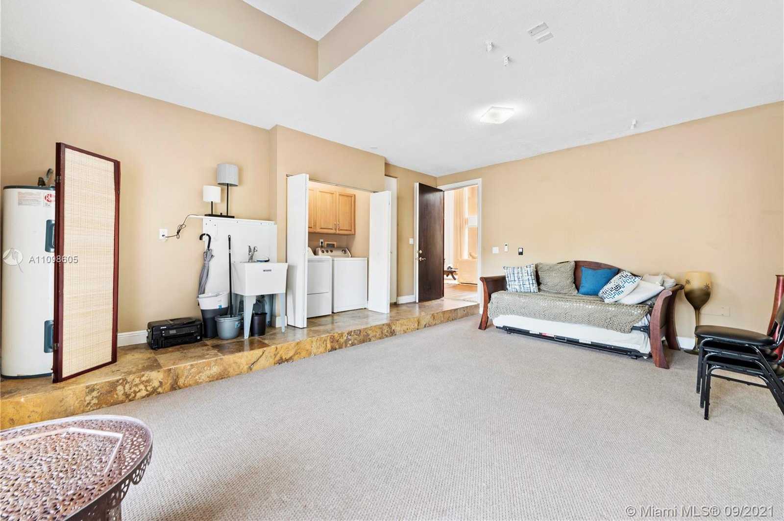 Small Image of 3463 NORTH EAST 171ST ST, North Miami Beach Number 54