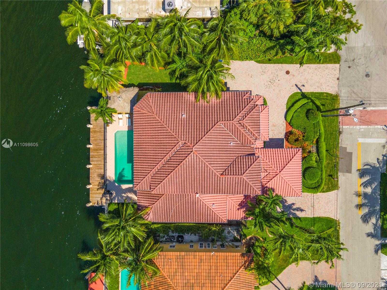 Small Image of 3463 NORTH EAST 171ST ST, North Miami Beach Number 59