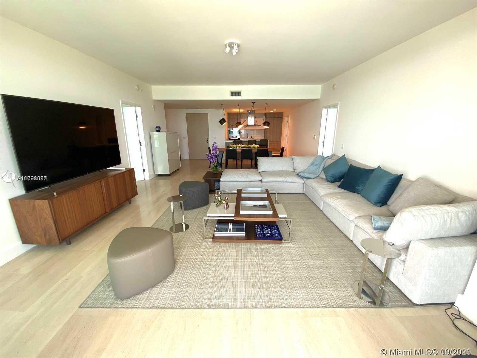 Small Image of 360 OCEAN DR #404S, Key Biscayne Number 5