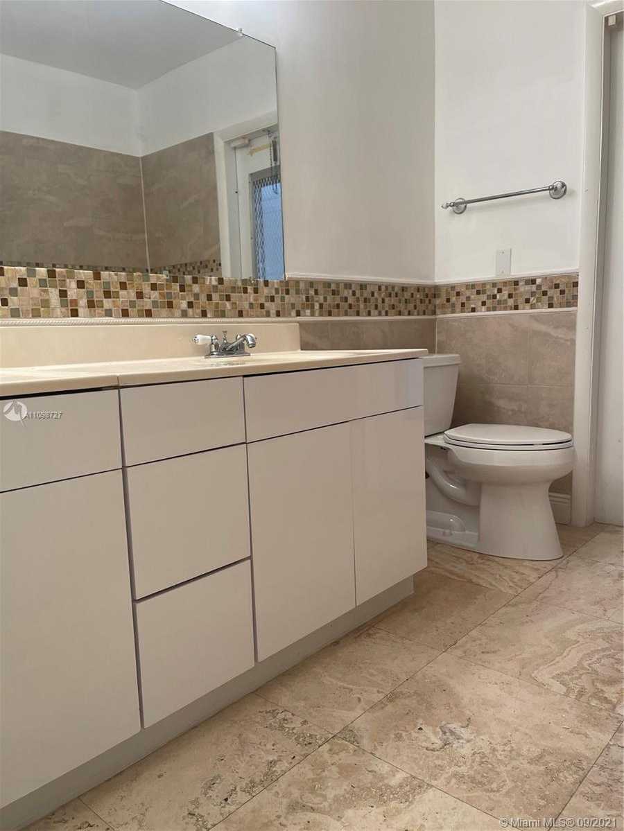 Small Image of 7361 SOUTH WEST 117TH TER, Pinecrest Number 9