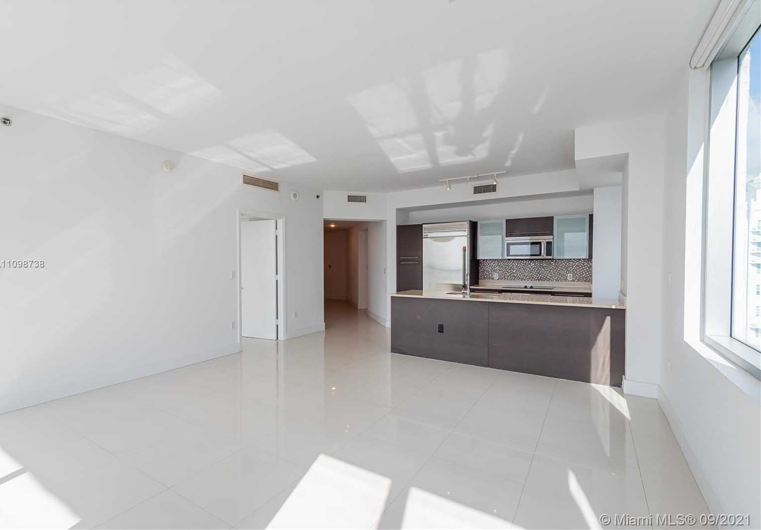 Small Image of 500 BRICKELL AVE #4101, Miami Number 25