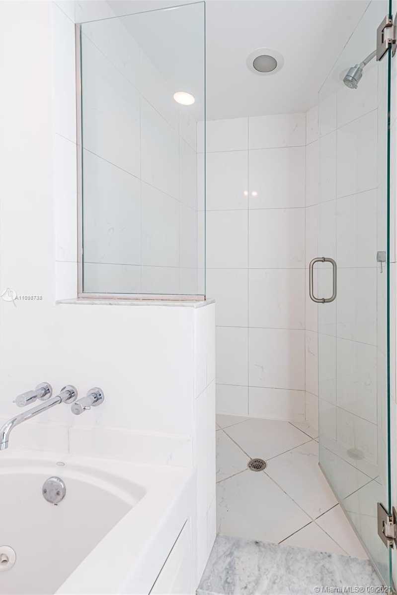Small Image of 500 BRICKELL AVE #4101, Miami Number 29