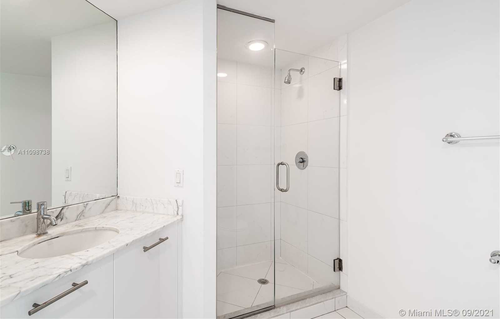 Small Image of 500 BRICKELL AVE #4101, Miami Number 9