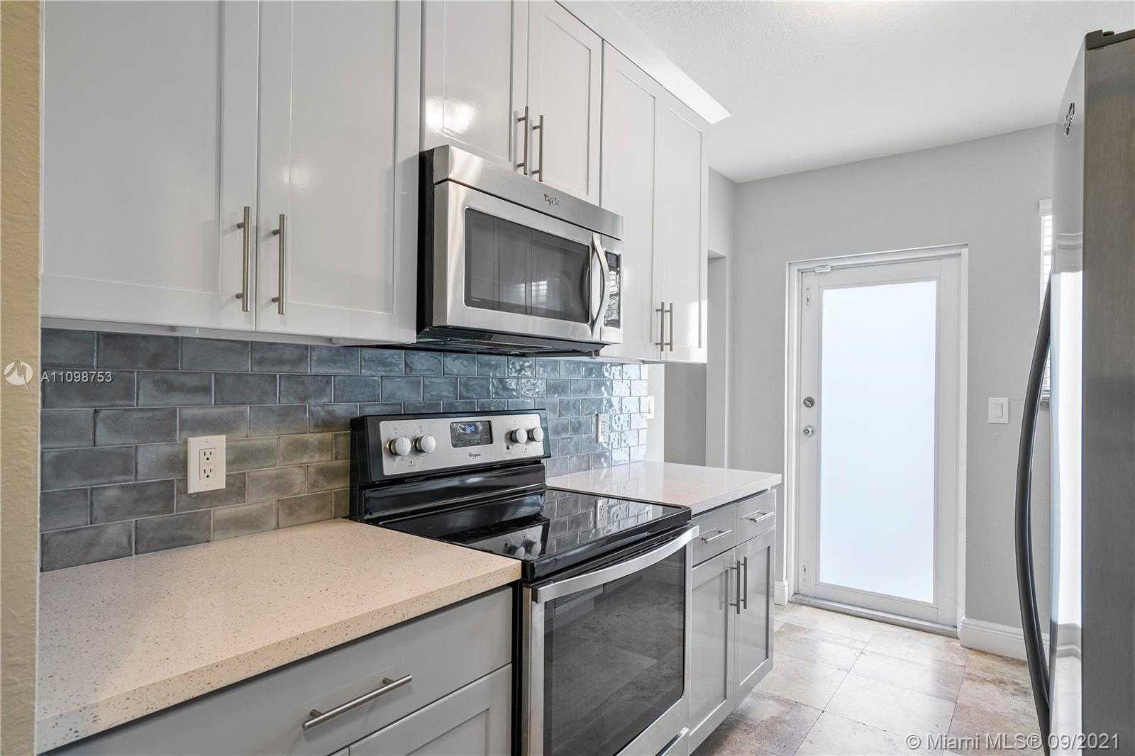 Small Image of 131 NORTH WEST 110TH ST, Miami Shores Number 4