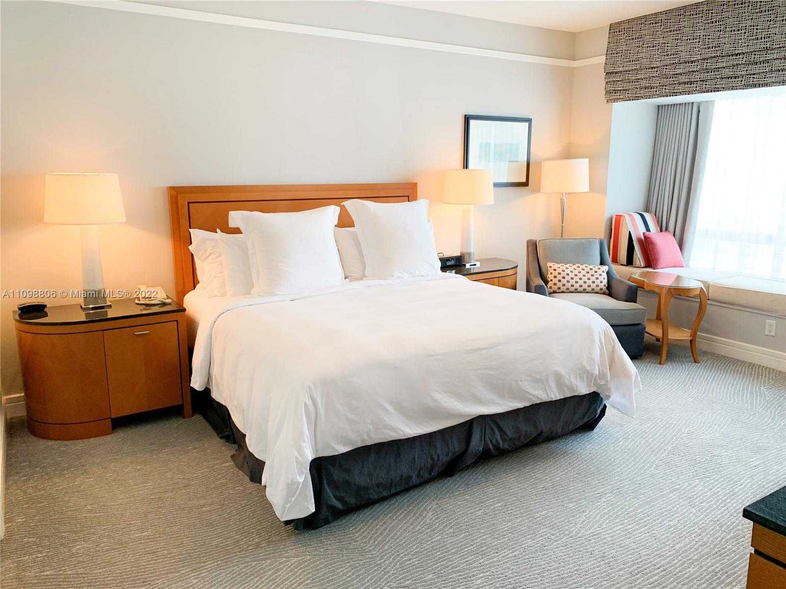 Small Image of 1435 BRICKELL AVE #3210, Miami Number 3
