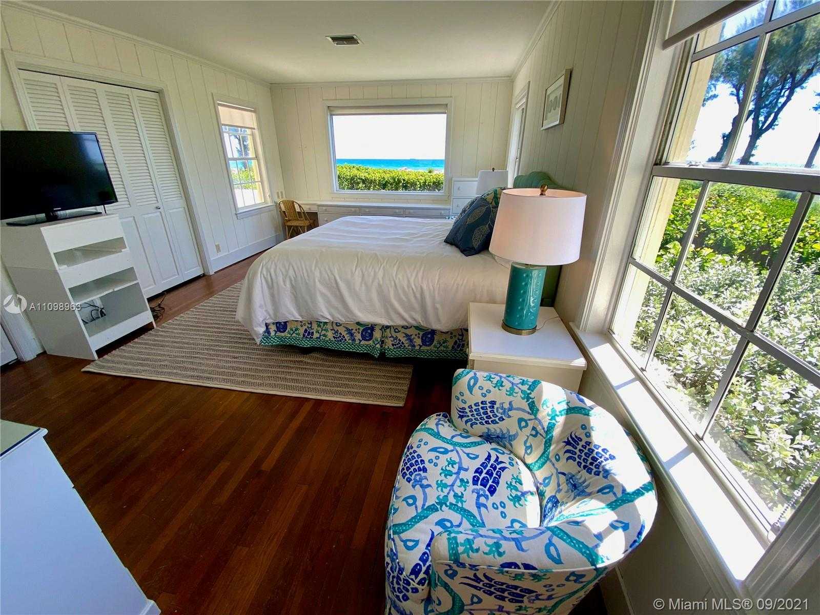 Small Image of 67 NORTH BEACH RD, Hobe Sound Number 14