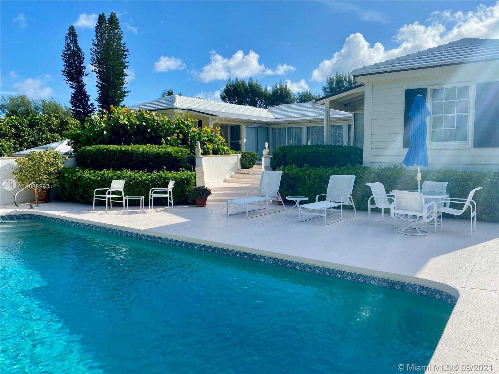 Small Image of 67 NORTH BEACH RD, Hobe Sound Number 4