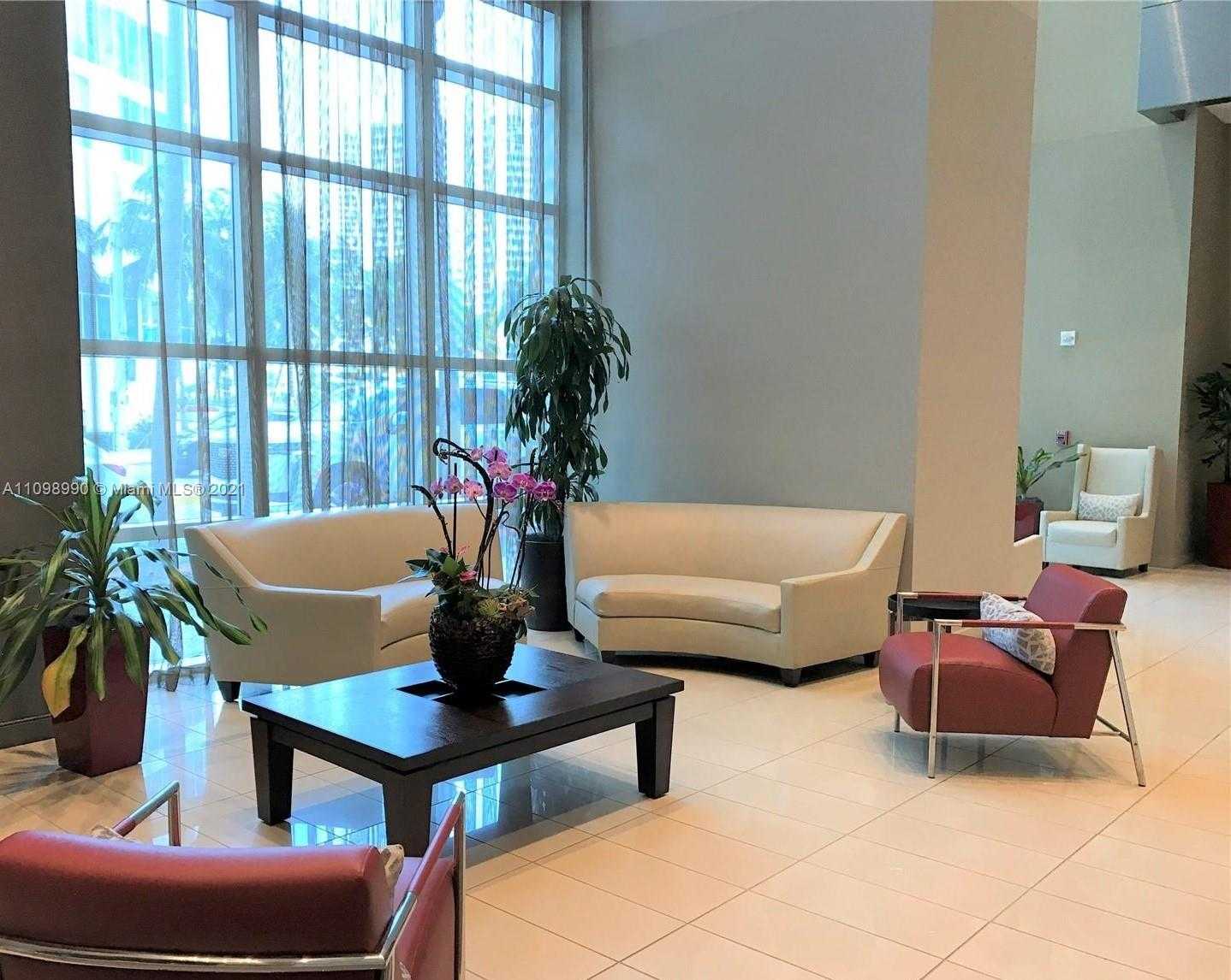 Small Image of 300 SOUTH BISCAYNE BLVD #L-632, Miami Number 16