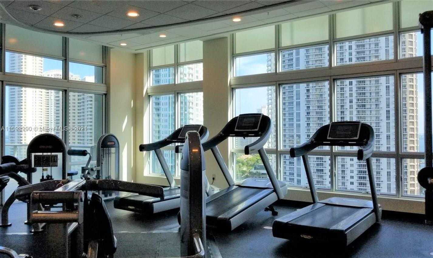 Small Image of 300 SOUTH BISCAYNE BLVD #L-632, Miami Number 18