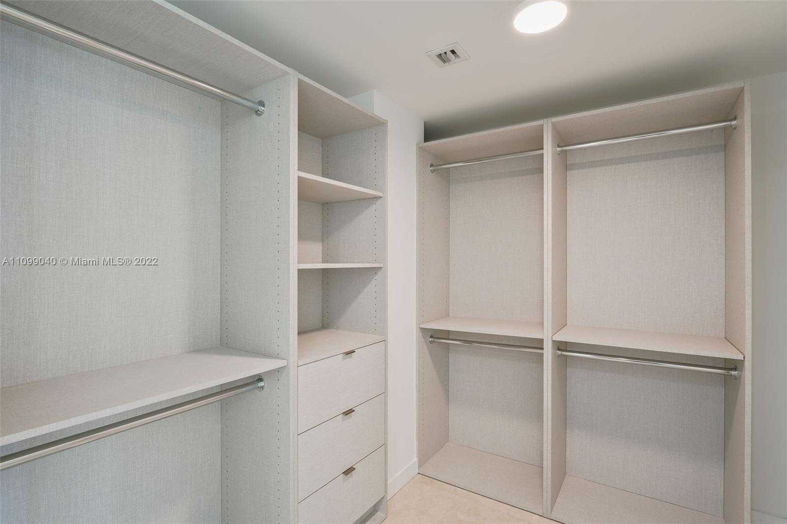 Small Image of 1500 BAY RD #N-0315, Miami Beach Number 33