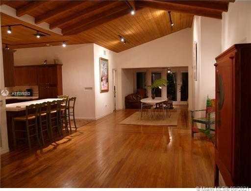 Small Image of 1015 WEST 47TH CT, Miami Beach Number 14