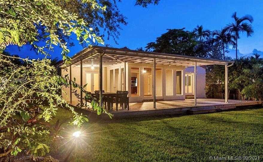 Small Image of 1015 WEST 47TH CT, Miami Beach Number 16