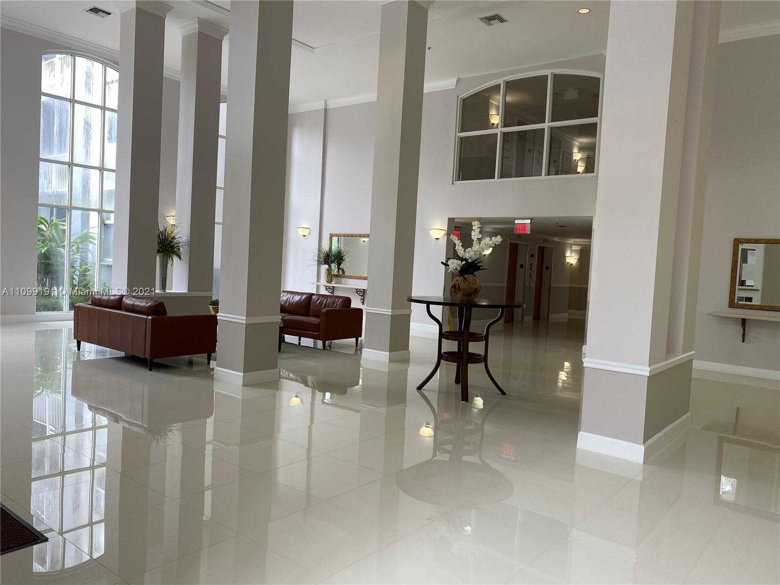 Small Image of 9725 NW 52nd St, Doral, FL 33178, USA Number 22