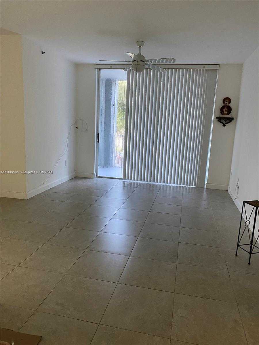 Small Image of 9725 NW 52nd St, Doral, FL 33178, USA Number 3