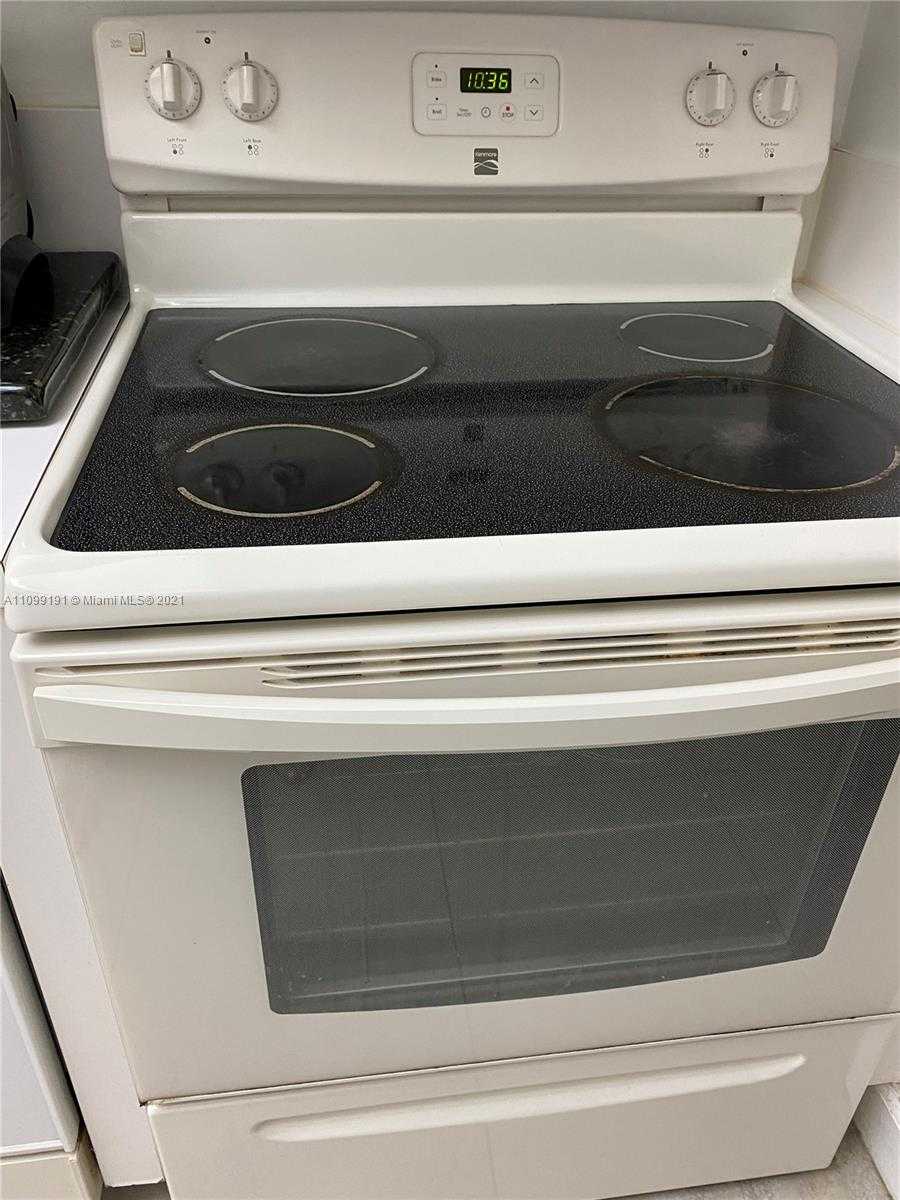Small Image of 9725 NW 52nd St, Doral, FL 33178, USA Number 8
