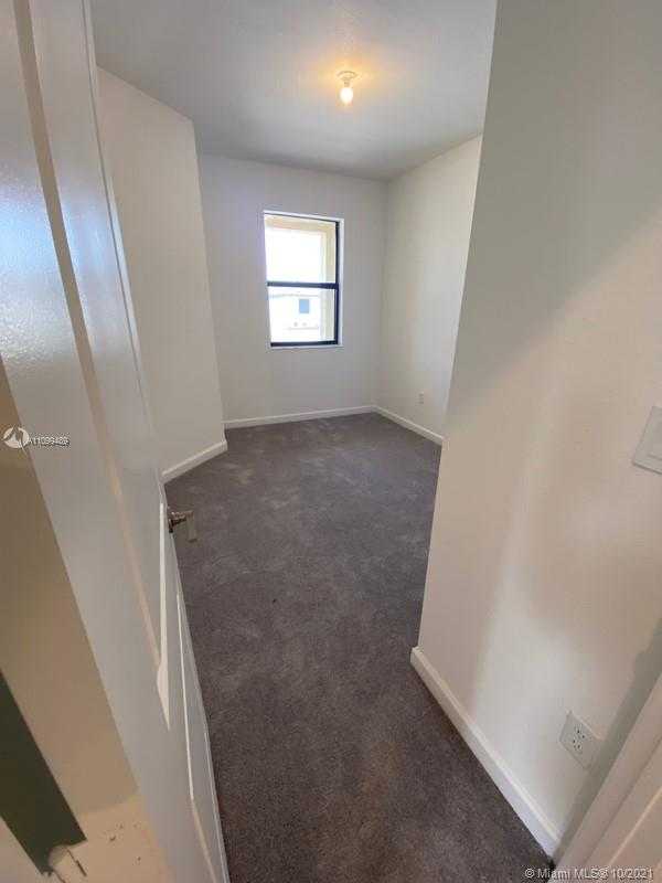 Small Image of 25255 SOUTH WEST 107TH CT, Miami Number 10