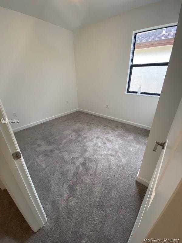 Small Image of 25255 SOUTH WEST 107TH CT, Miami Number 16