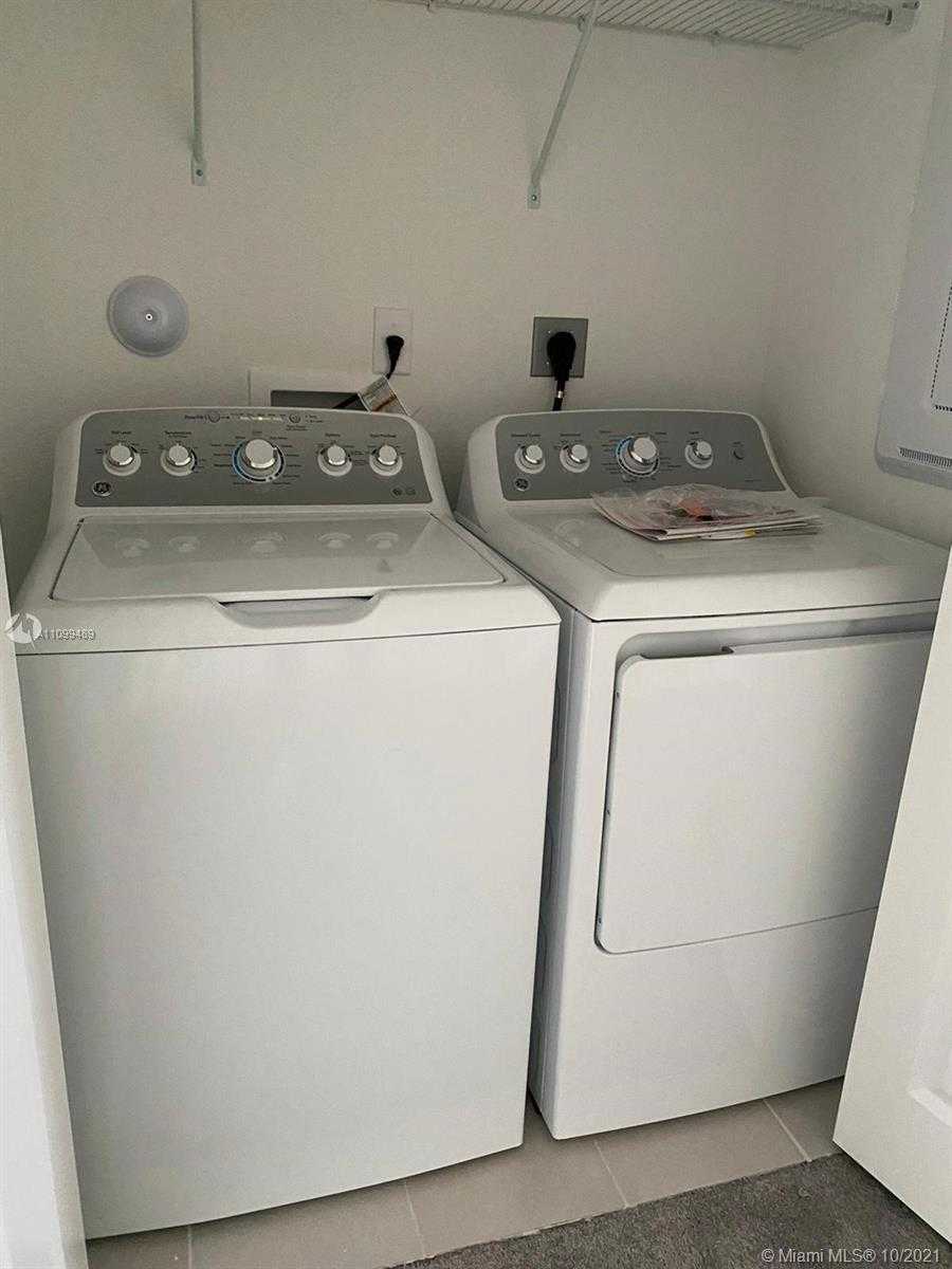 Small Image of 25255 SOUTH WEST 107TH CT, Miami Number 5