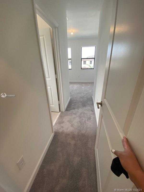 Small Image of 25255 SOUTH WEST 107TH CT, Miami Number 7