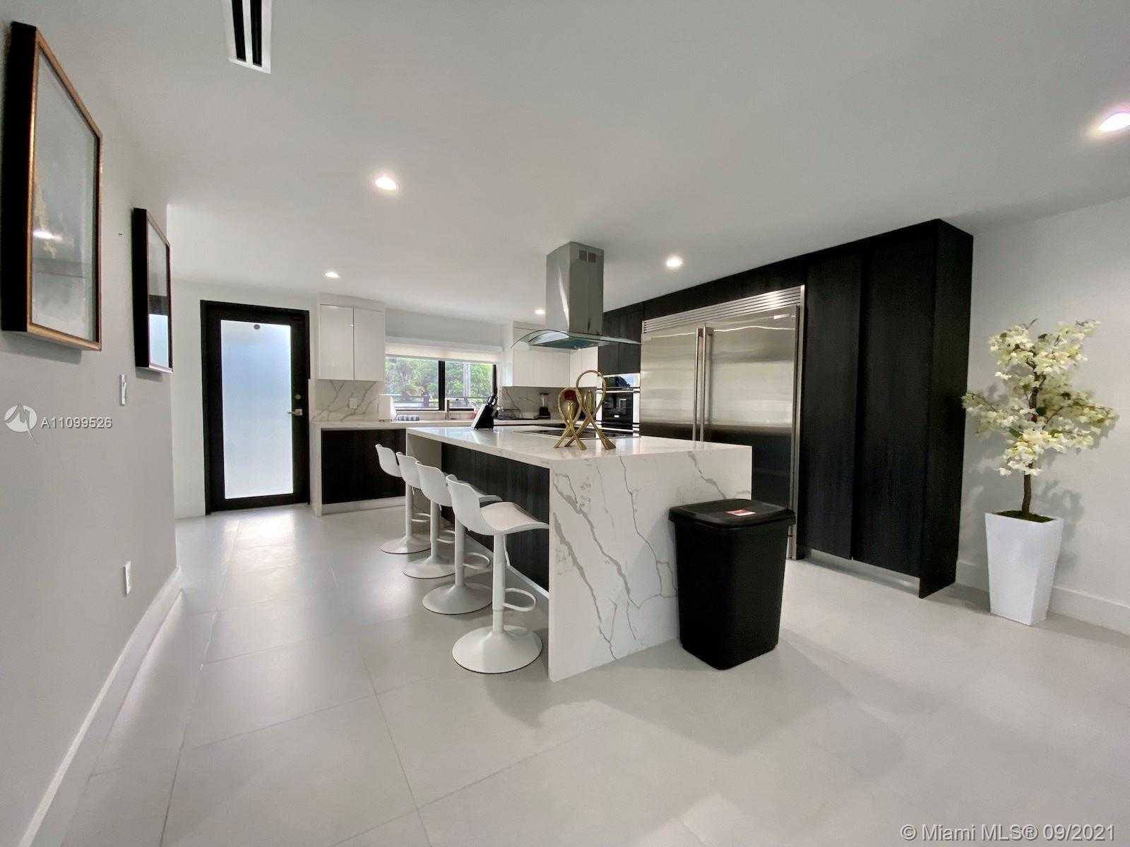 Small Image of 6025 SOUTH WEST 72ND AVE, Miami Number 9