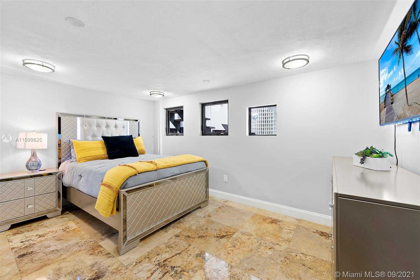 Small Image of 3005 WASHINGTON ST, Miami Number 20