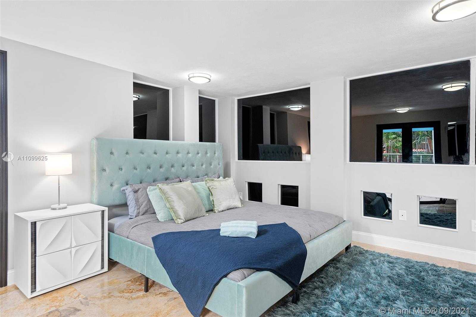 Small Image of 3005 WASHINGTON ST, Miami Number 26