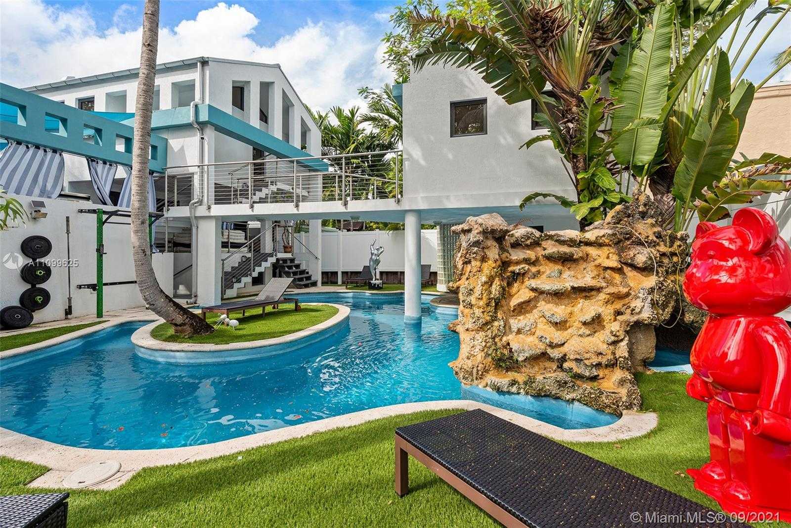Small Image of 3005 WASHINGTON ST, Miami Number 33