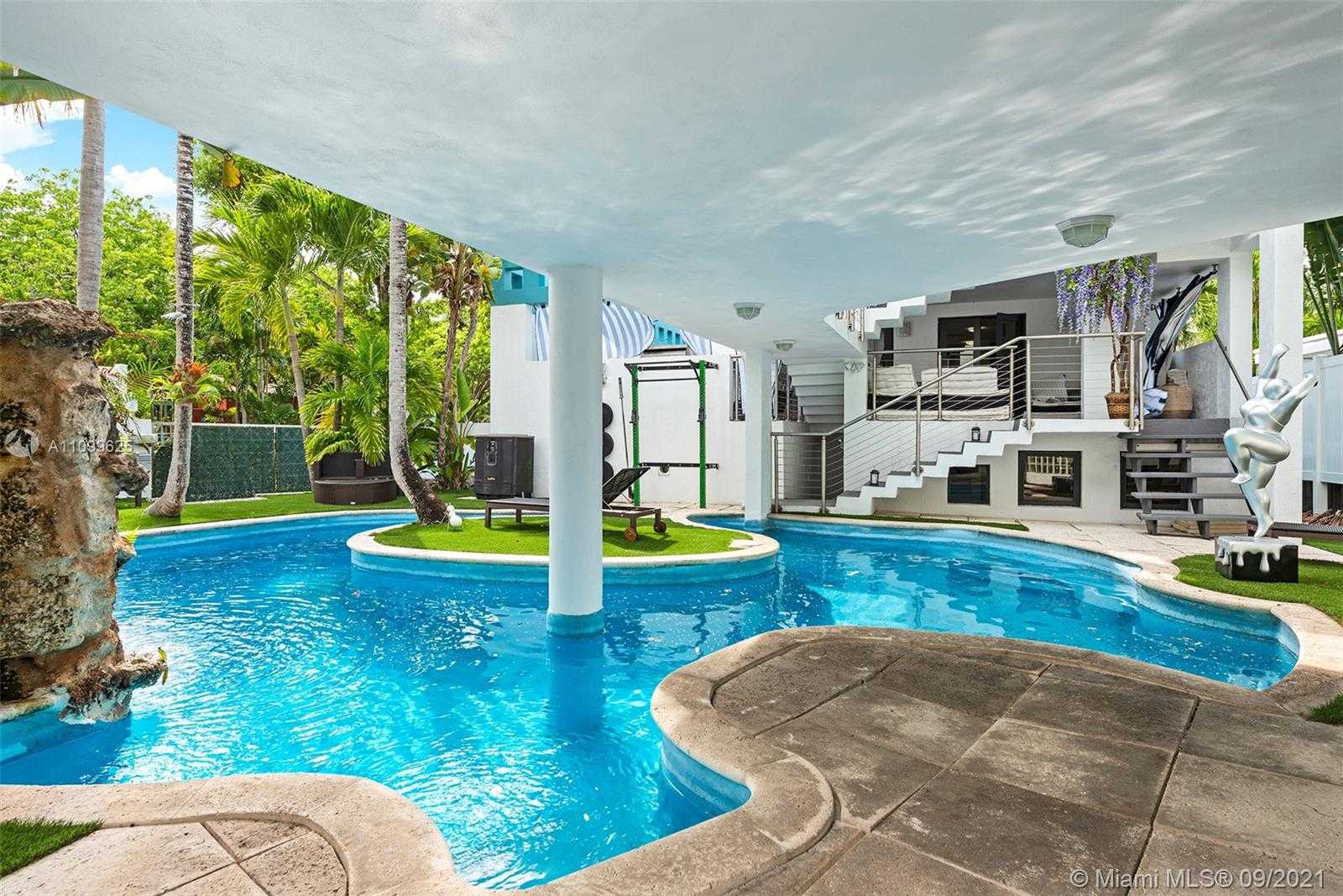 Small Image of 3005 WASHINGTON ST, Miami Number 34